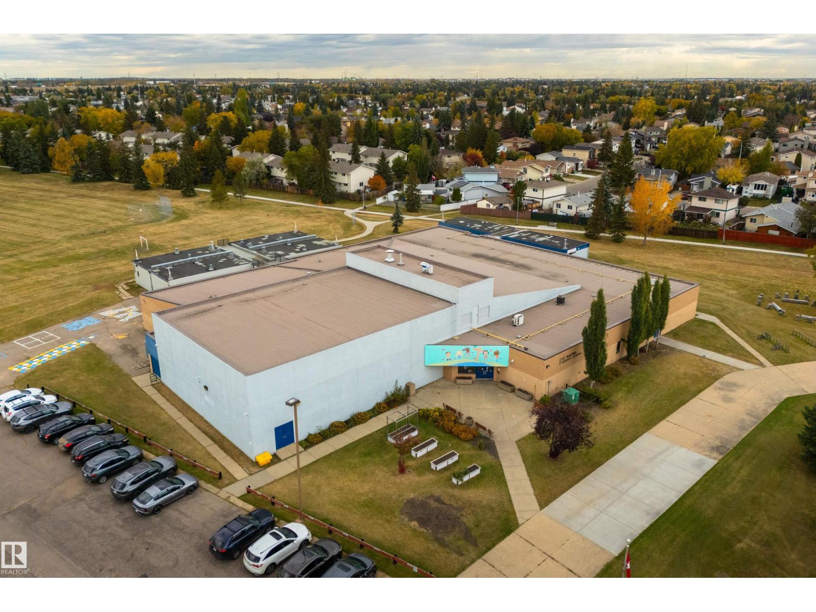 7209 180 ST NW - 41