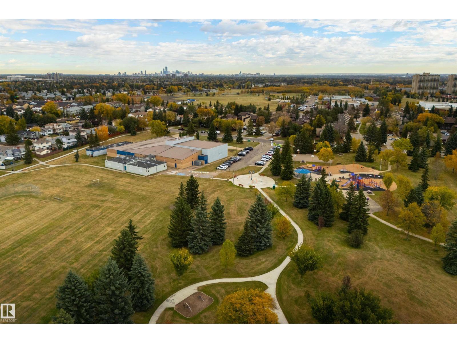 7209 180 ST NW - 43