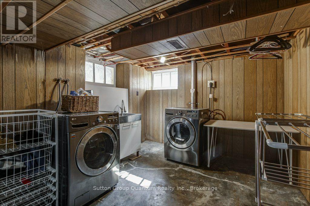 43 Rosslyn Avenue South — photo 40