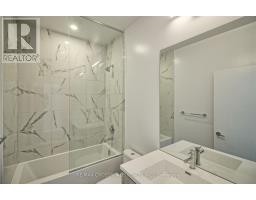 2117 - 38 Honeycrisp Crescent, Vaughan, ON L4K0M8 Photo 6