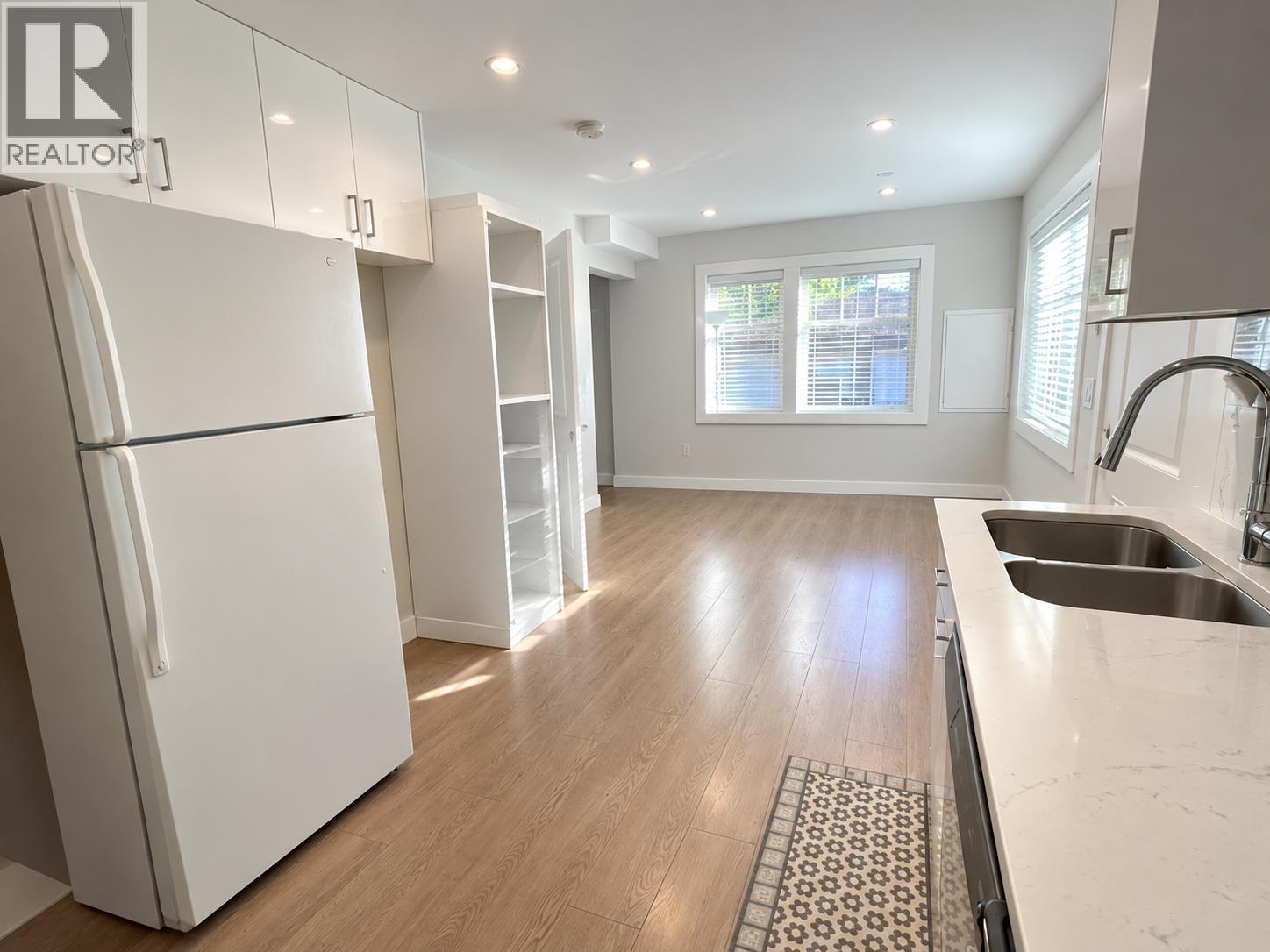 3850 W 38 AVENUE, Vancouver