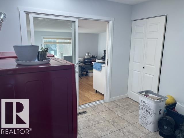 11945 138 AV NW - 11