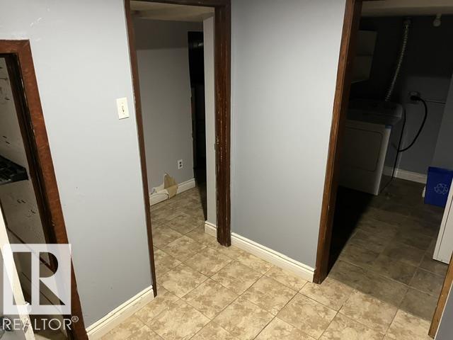 11945 138 AV NW - 12