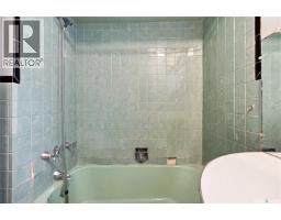 2727 Assiniboine Avenue, Regina, SK S4S1C7 Photo 20