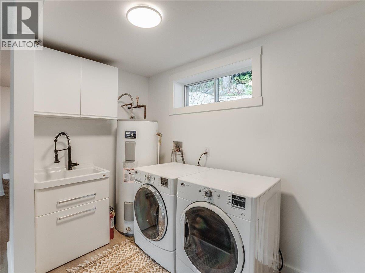 1765 Ridgewood Road - 50