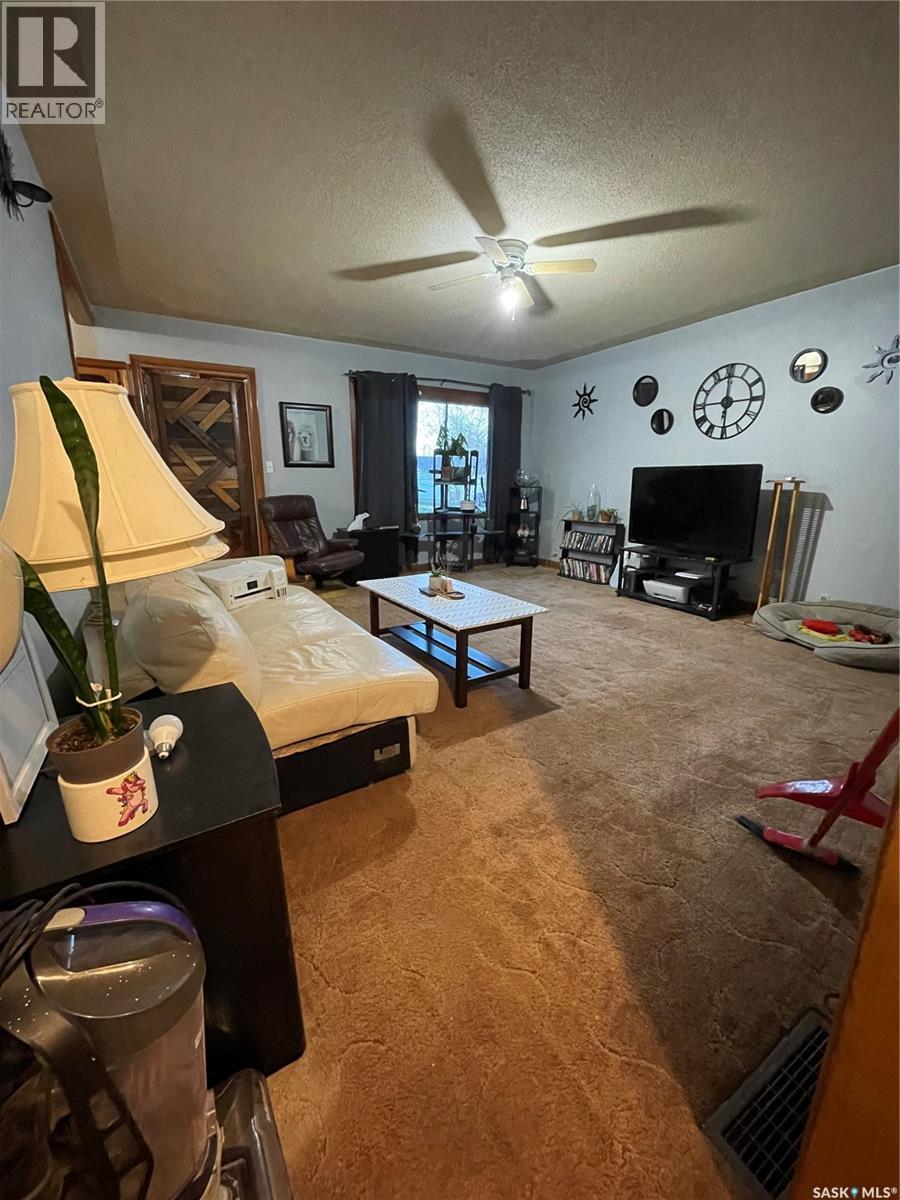 812 Elsinore STREET, Whitewood — photo 10
