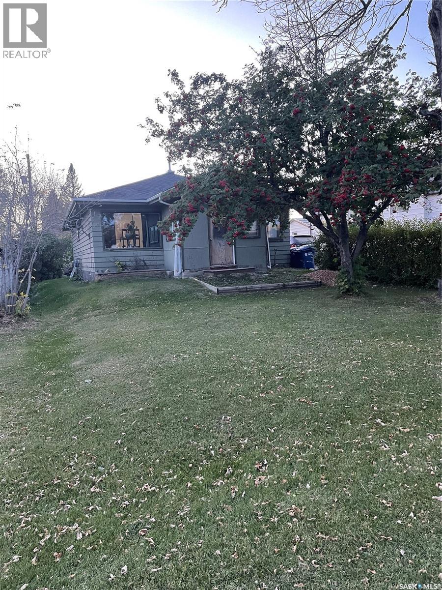 812 Elsinore STREET, Whitewood — photo 2
