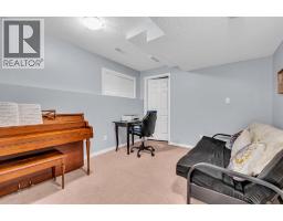 28 Everhollow Way Sw, Calgary, AB T2Y5B4 Photo 19