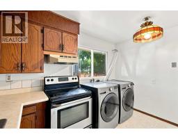 529 28 Avenue NW - photo 18