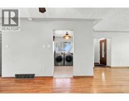 529 28 Avenue NW - photo 13