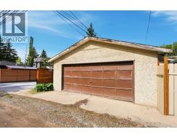 529 28 Avenue NW - photo 42