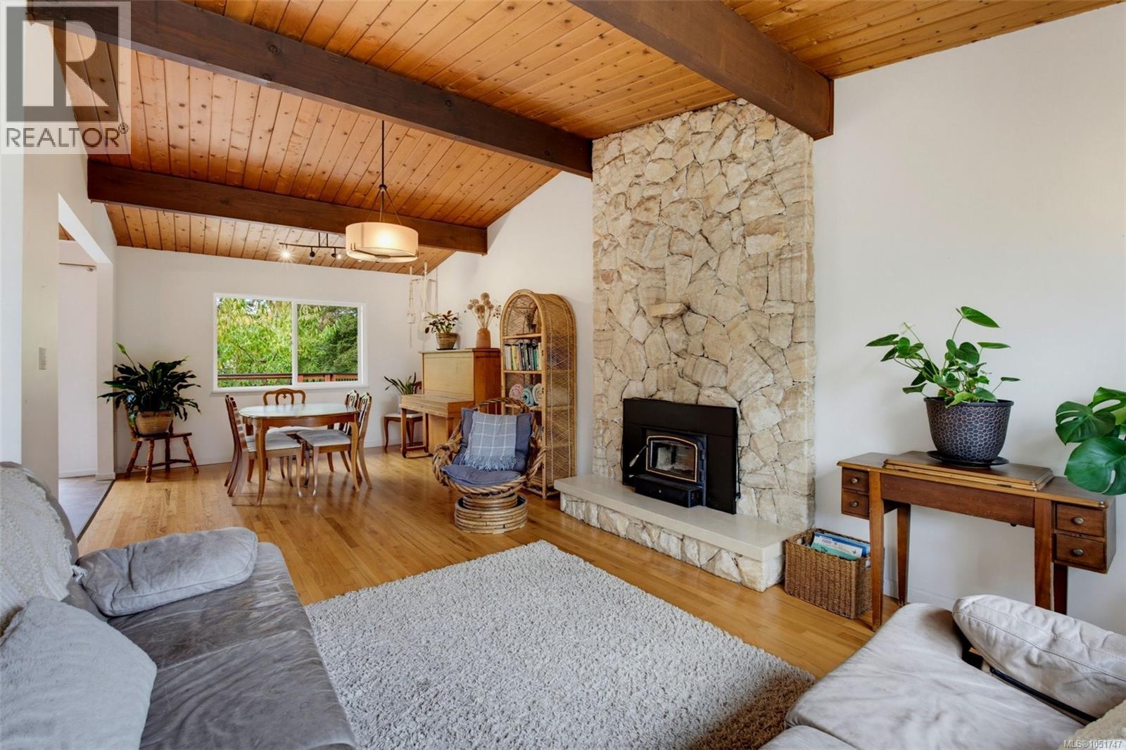 994 Ridgeway St - Image 12