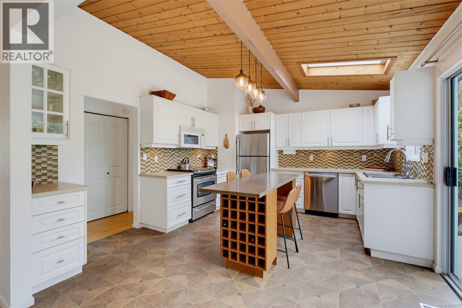 994 Ridgeway St - Image 20