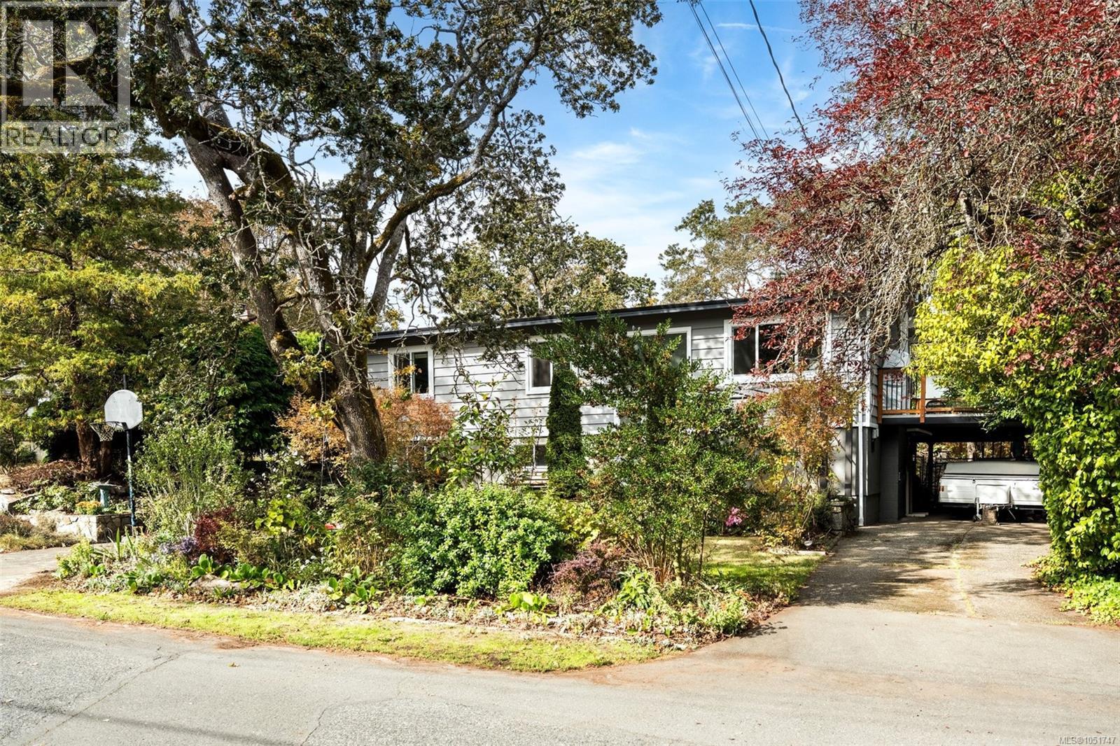 994 Ridgeway St - Image 3