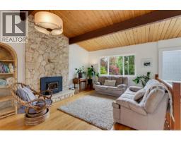 Primary Bedroom - 994 Ridgeway St, Saanich, BC V8X3C4 Photo 10