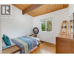 994 Ridgeway St, Saanich, BC V8X3C4 Photo 29