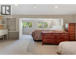 994 Ridgeway St, Saanich, BC V8X3C4 Photo 43