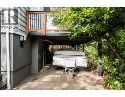 994 Ridgeway St, Saanich, BC V8X3C4 Photo 45