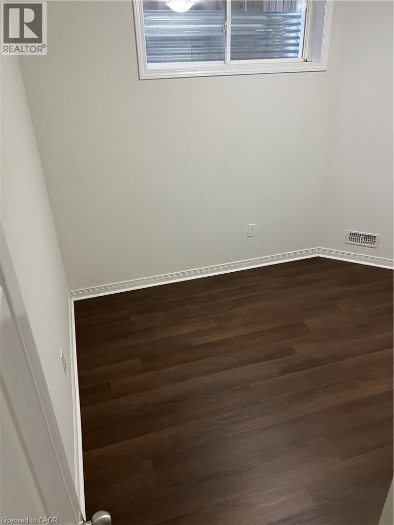 14 IRON GATE Street Unit# LOWER, Kitchener — photo 6