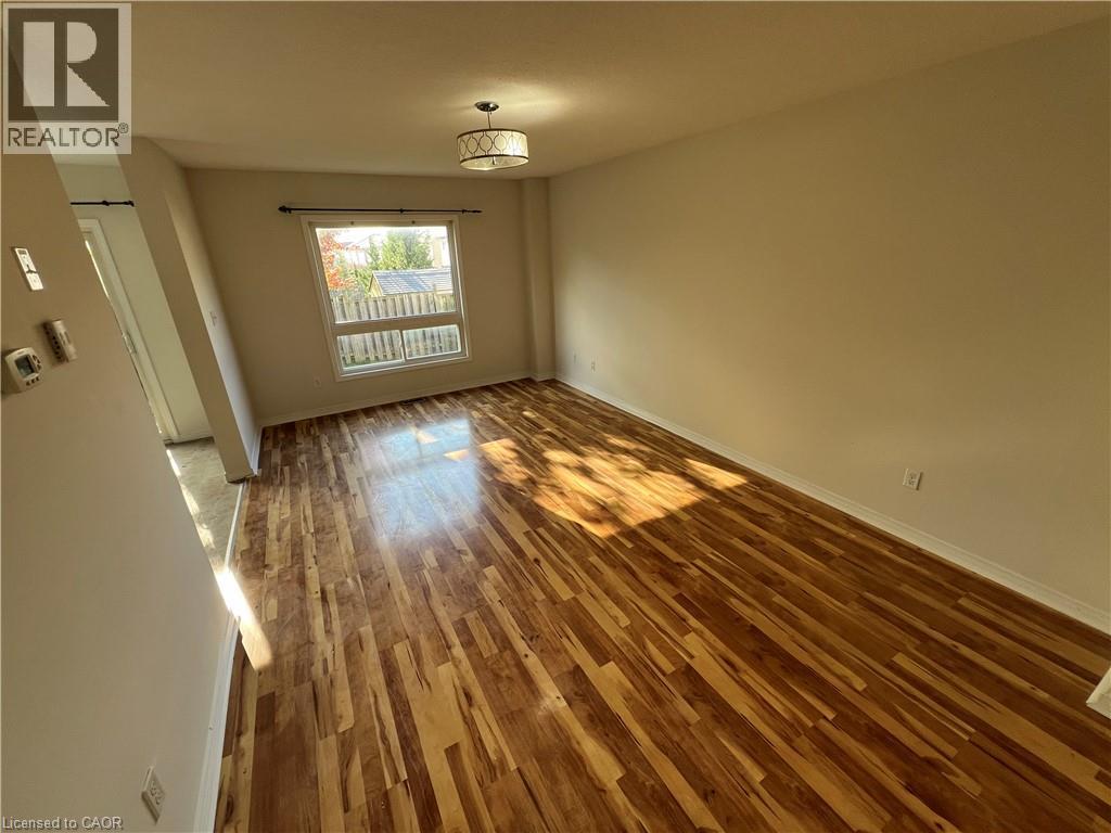 14 IRON GATE Street Unit# MAIN, Kitchener — photo 4