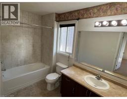 14 Iron Gate Street Unit# Main, Kitchener, ON N2N3P9 Photo 15