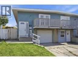 203 Penbrooke Close SE - photo 1