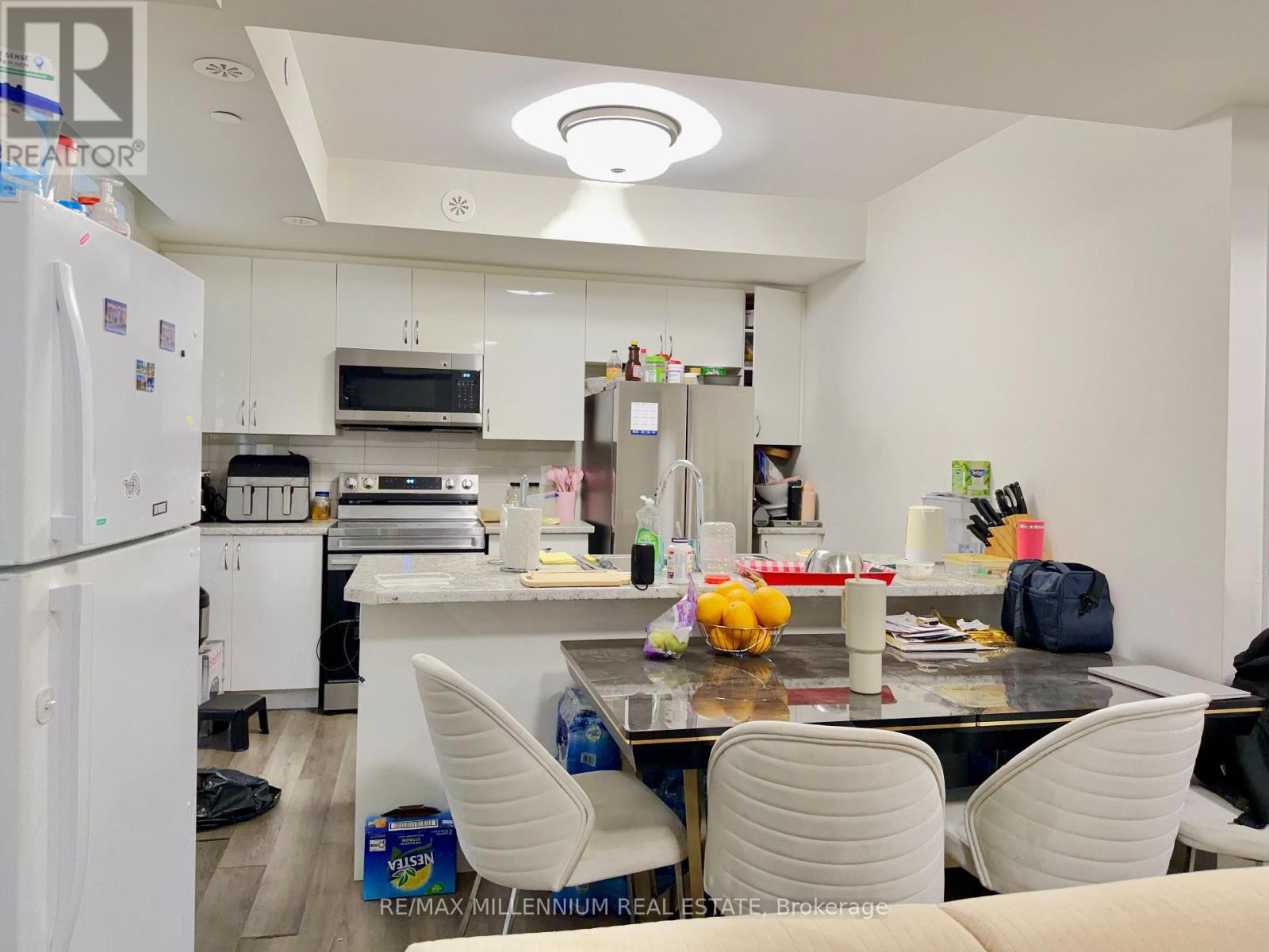 #21 45 FIELDRIDGE CRESCENT - 39