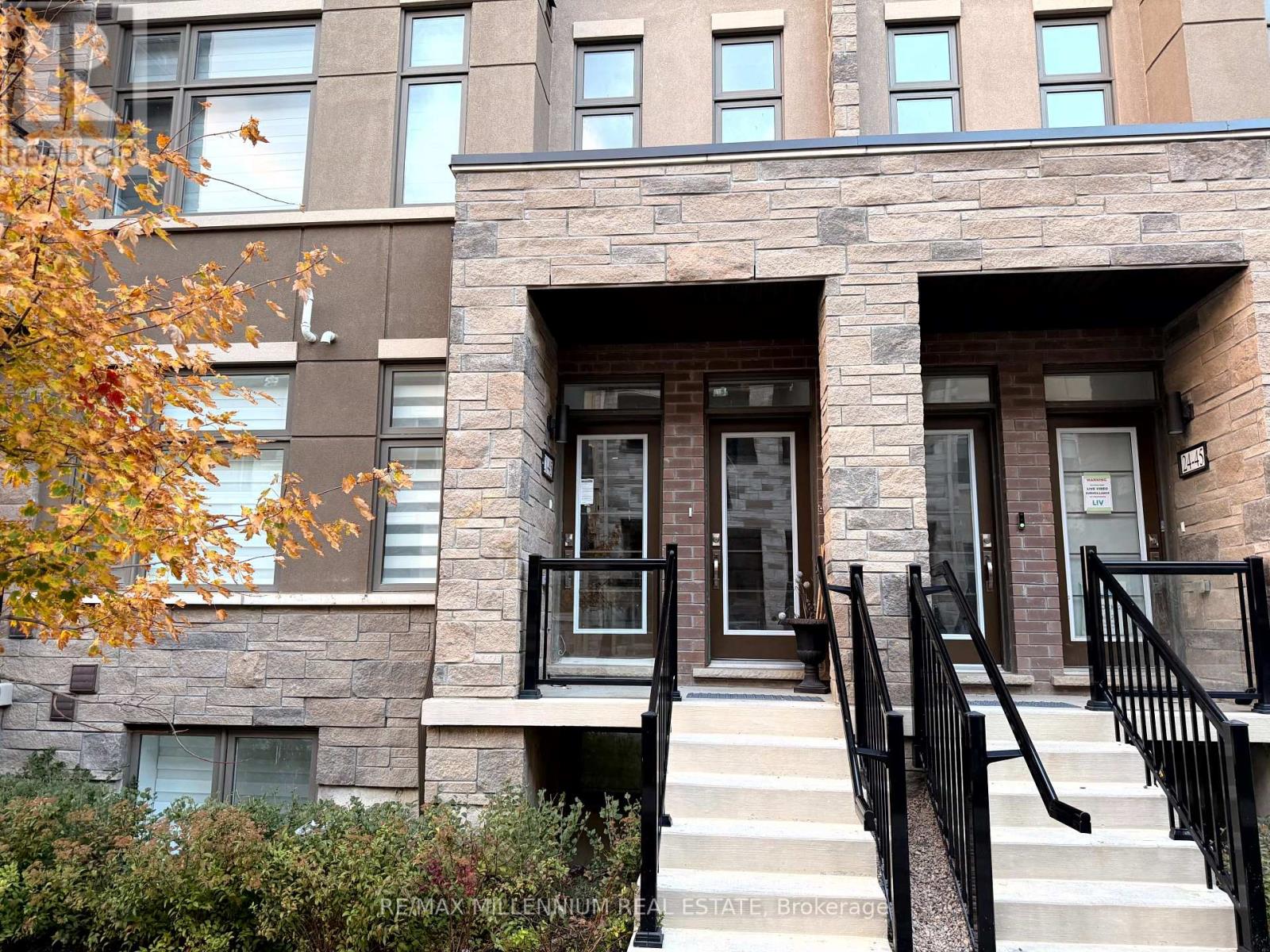 #21 45 FIELDRIDGE CRESCENT - 6
