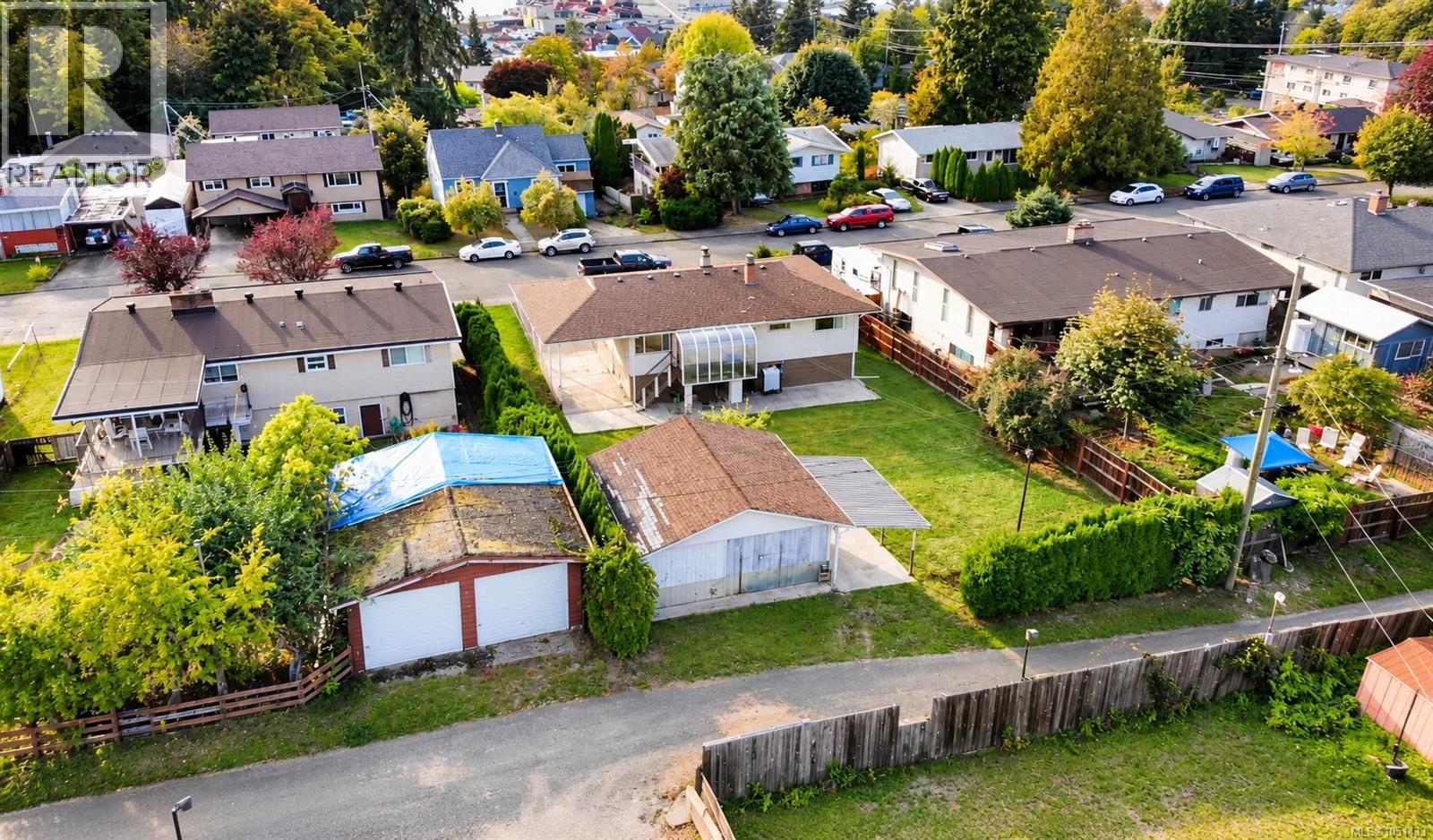2433 5th Ave - Image 50