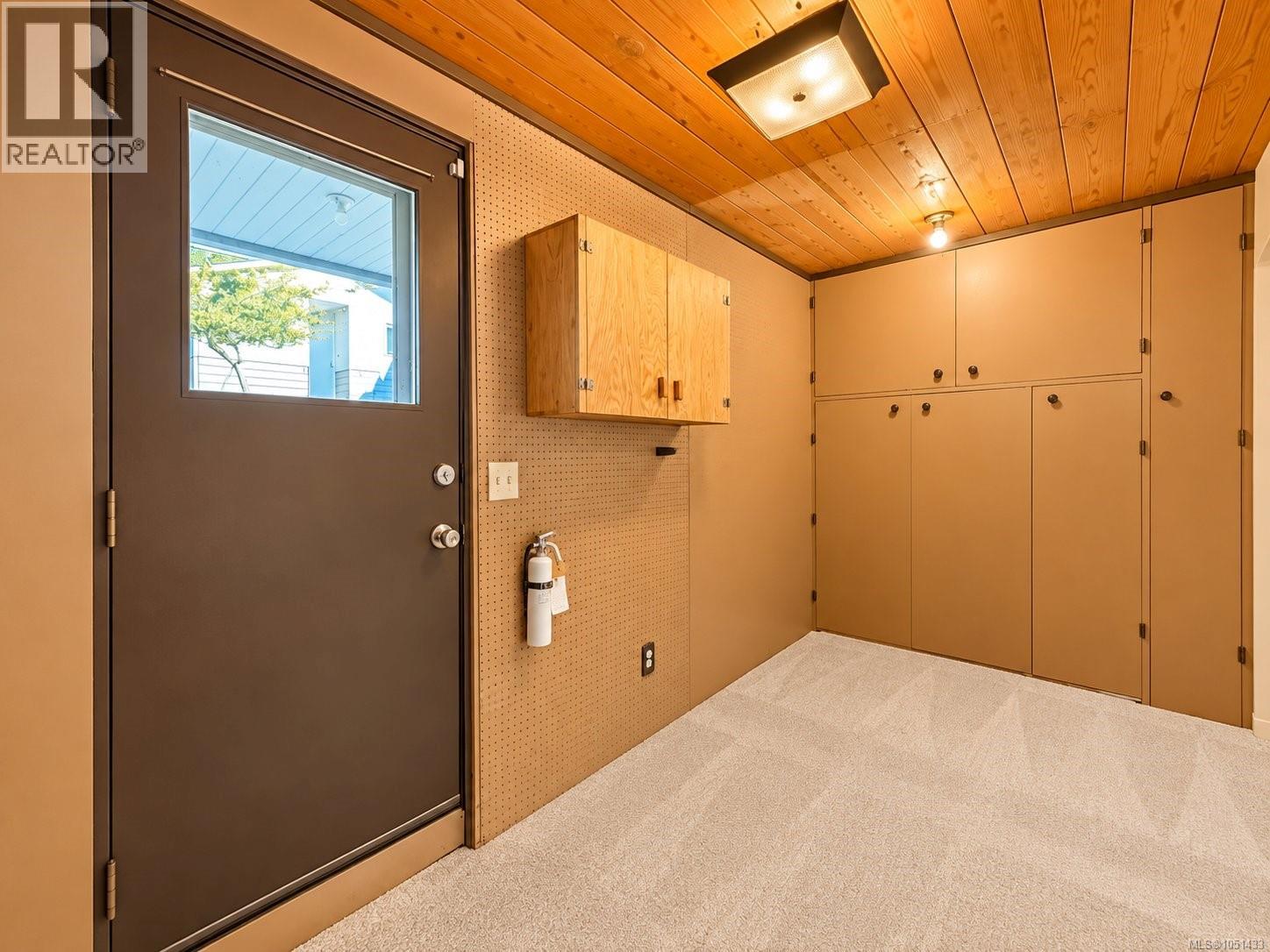 2433 5th Ave - Image 42