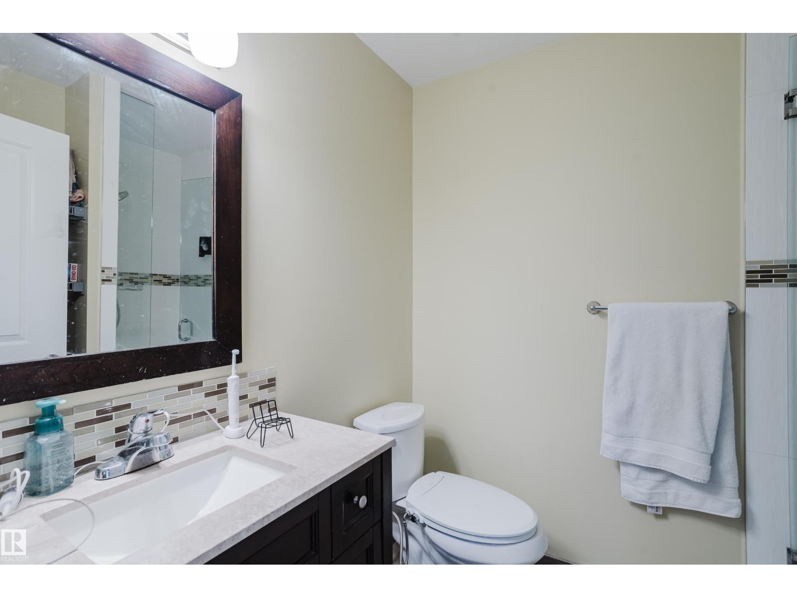 10204 - 10210 113 AV NW - Image 32