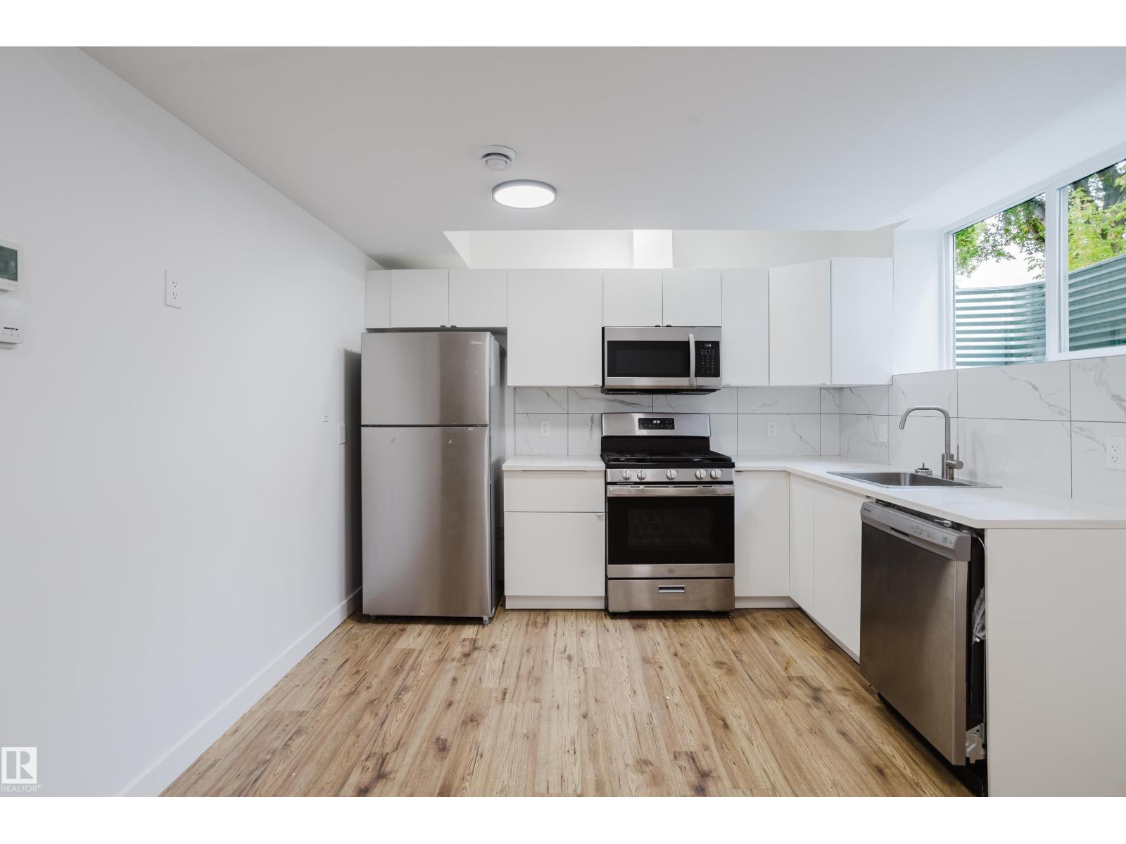 10204 - 10210 113 AV NW - 35