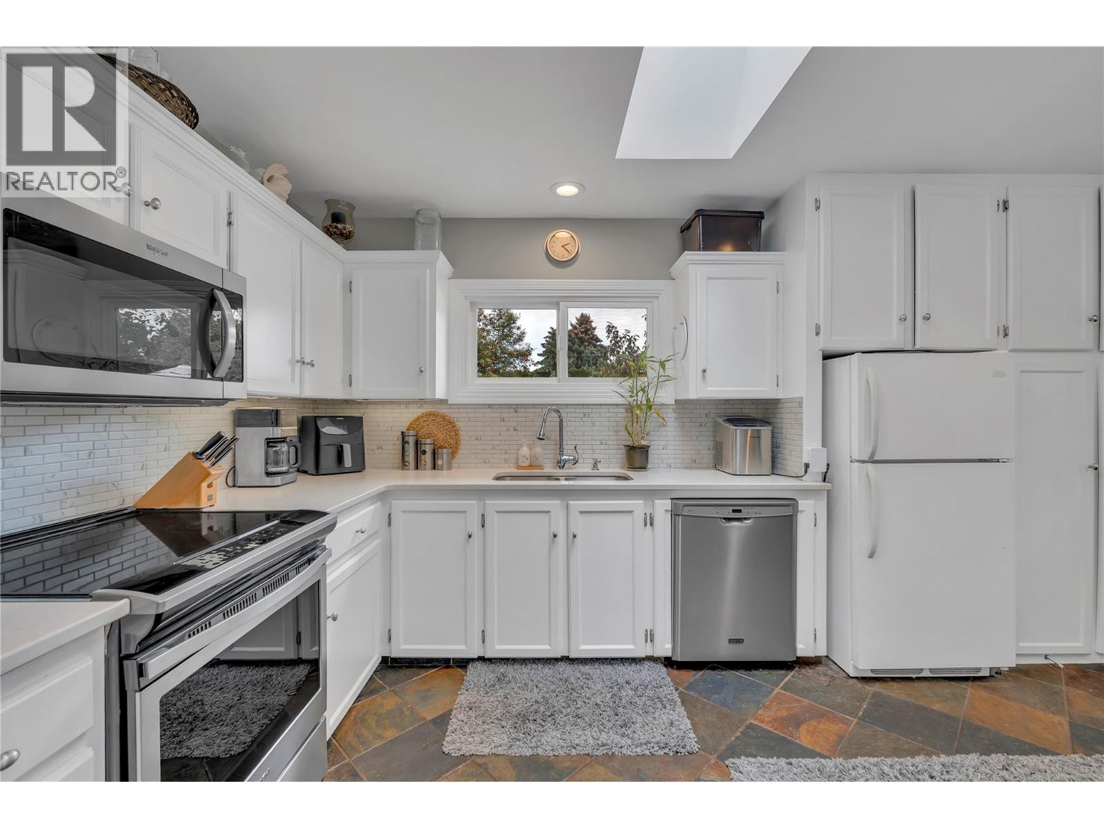  11114 Prairie Valley Road, Summerland
