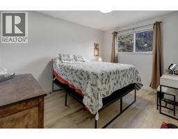 8636 47 Avenue NW - photo 8