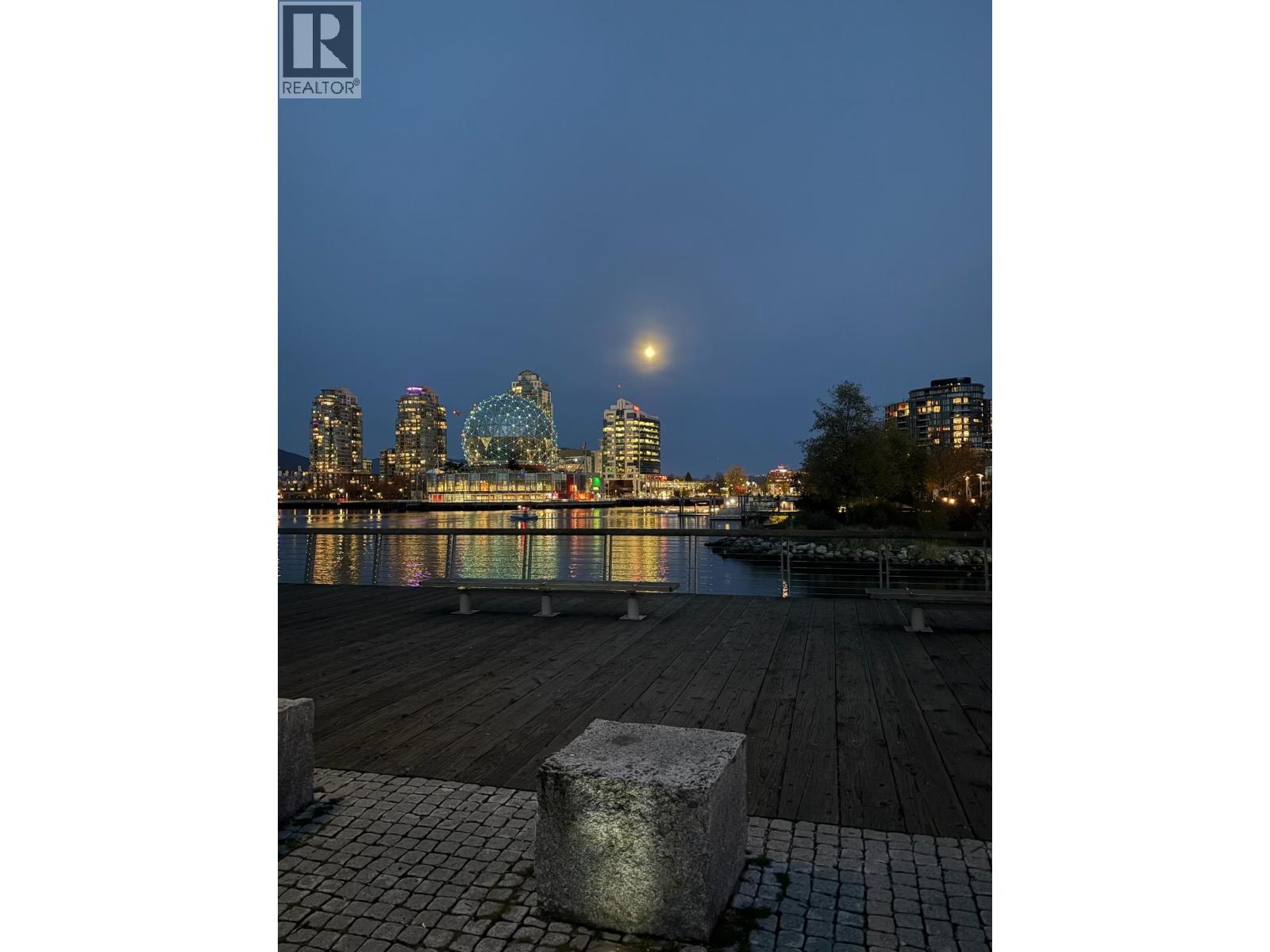 207 1618 QUEBEC STREET, Vancouver