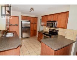 7 Fullerton Road SE - photo 8