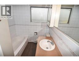 7 Fullerton Road SE - photo 15