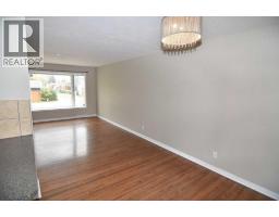 7 Fullerton Road SE - photo 6