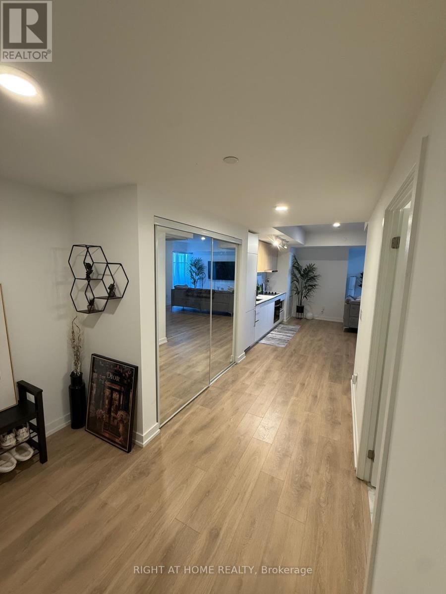 #905 1100 SHEPPARD AVENUE W - 15