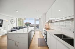 1705 390 Assiniboine Avenue, Winnipeg, MB R3C0V2 Photo 12