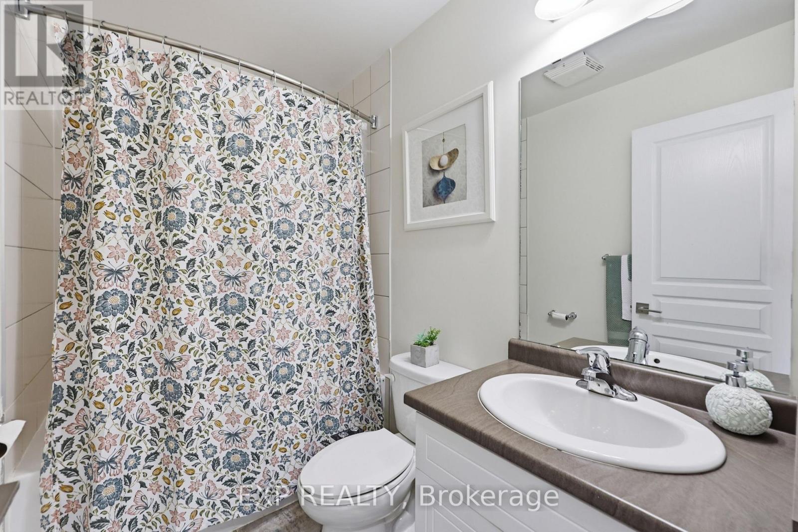 665 GREENHILL AVENUE E - 28