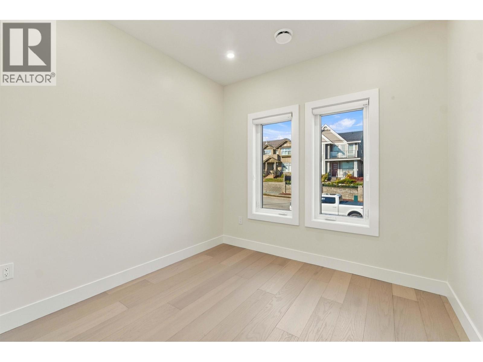 Photo of 102 1026 STEWART AVENUE 25