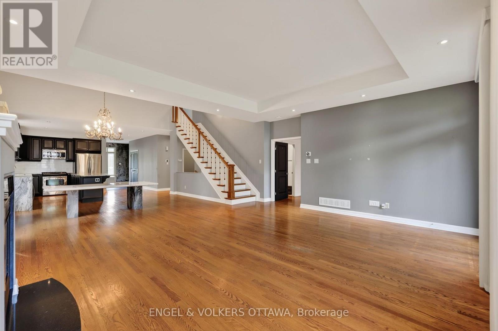 547 KILBIRNIE DRIVE - Image 16