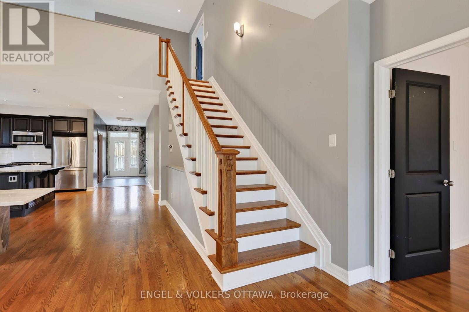 547 KILBIRNIE DRIVE - Image 33