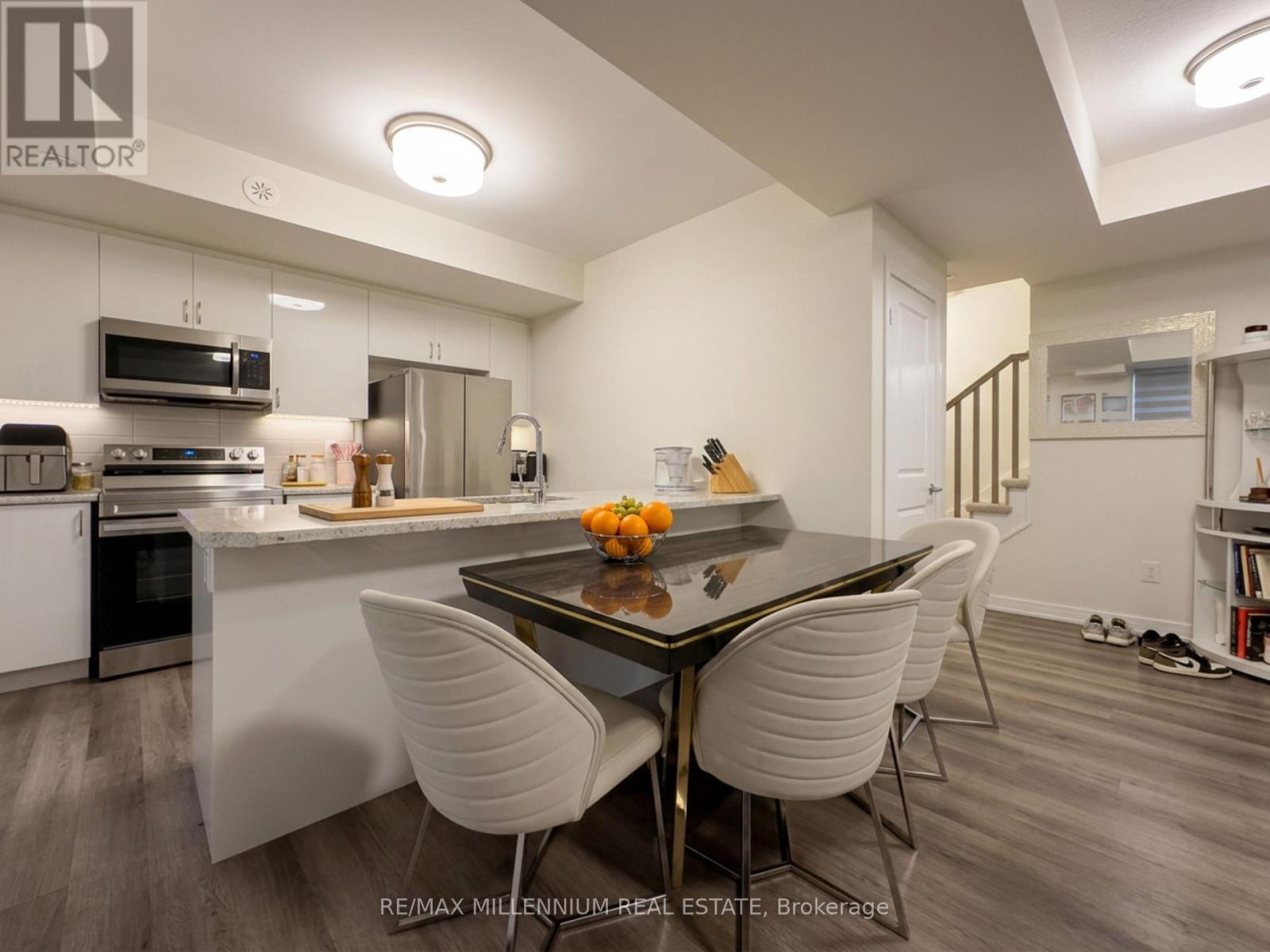 #21 45 FIELDRIDGE CRESCENT - Image 19