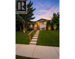 228 Castleridge Drive NE - photo 2