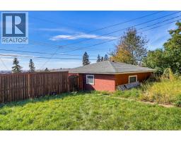 2725 9 Avenue SE - photo 3
