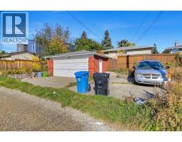 2725 9 Avenue SE - photo 5