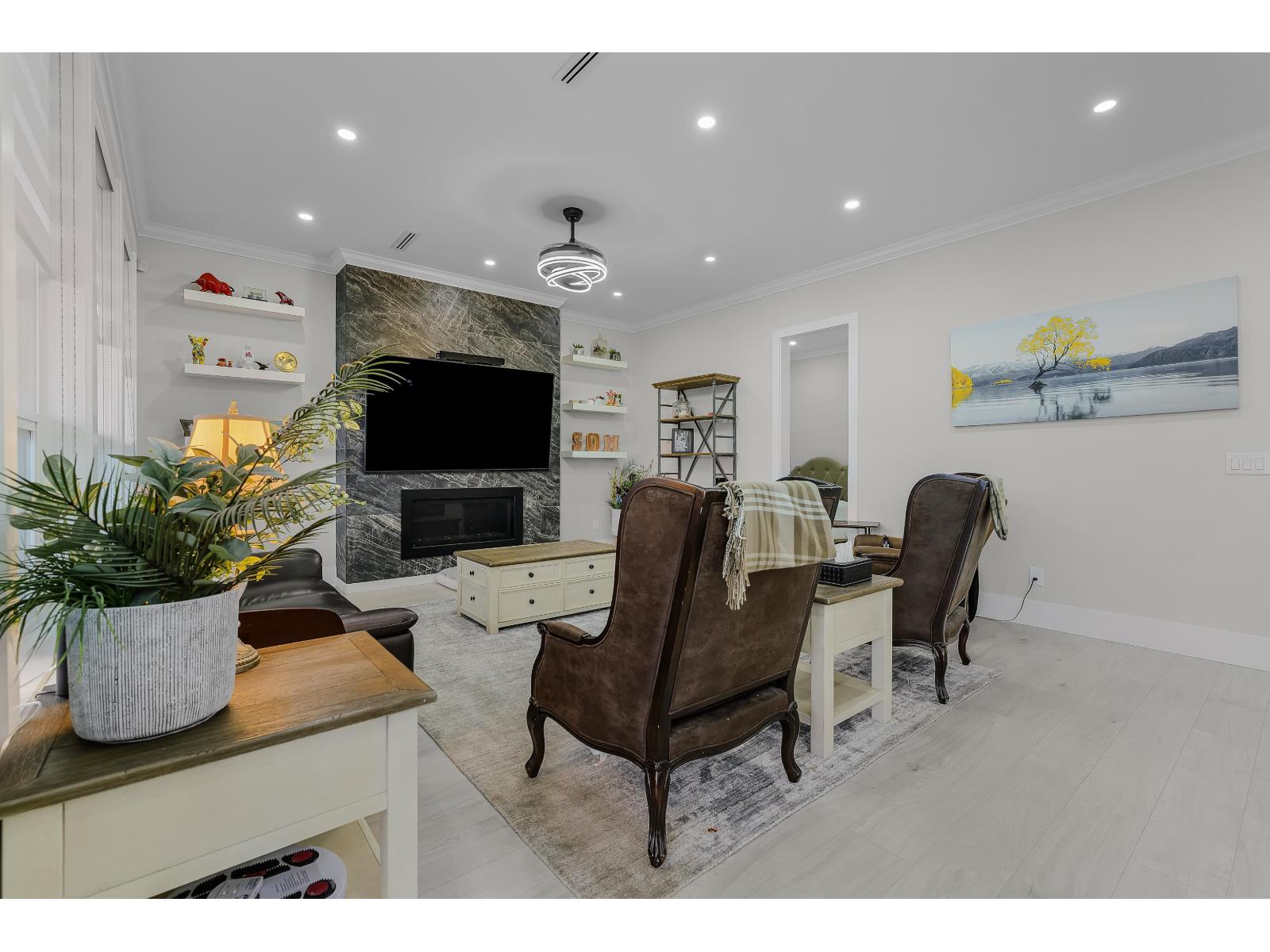 20671 76B AVENUE, Langley
