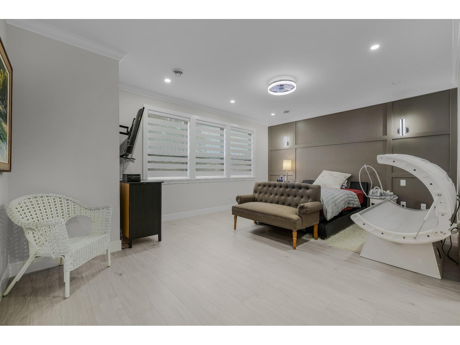 20671 76B AVENUE, Langley